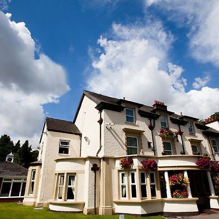 Briars Hall Hotel Burscough ภายนอก รูปภาพ